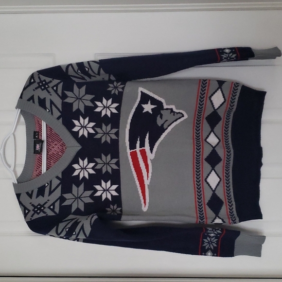 NFL Christmas Sweater - Picture 1 of 4